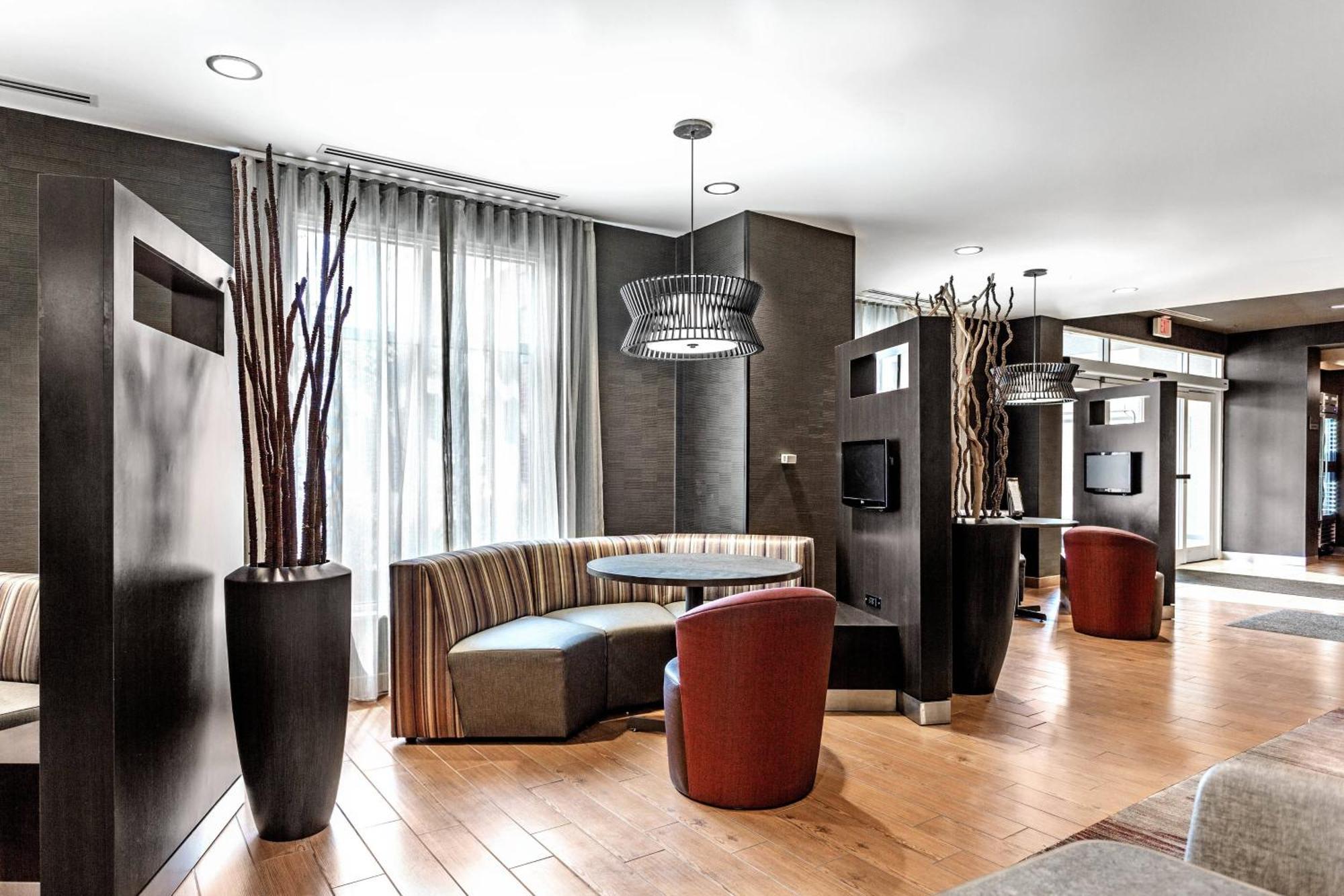 Courtyard Columbus Easton Hotel Bagian luar foto